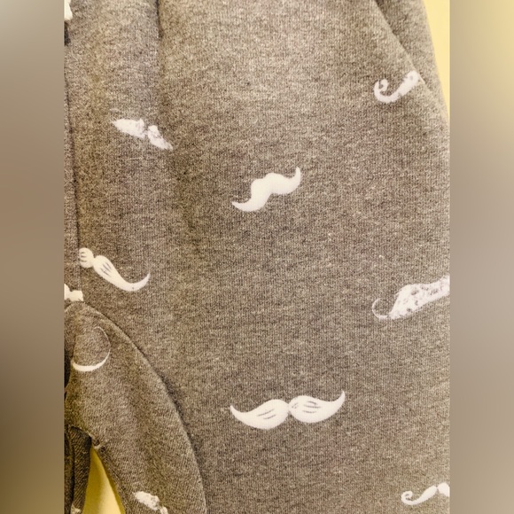 River Island Toddler Boys Dark Grey Mustache Graphic Pocket Sweatpants - Picture 3 of 4